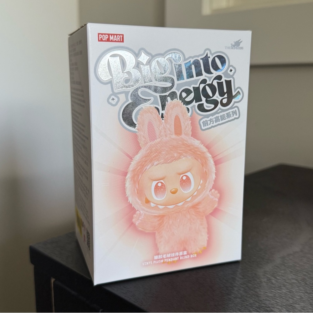 💛🩷 BNIB (Sealed) Labubu Loyalty - Big Into Energy Authentic POP MART